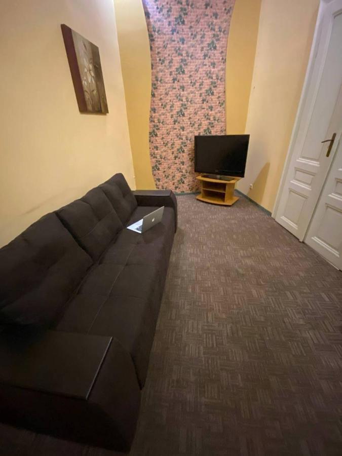 Apartment Veronica In Center Lviv Exterior foto